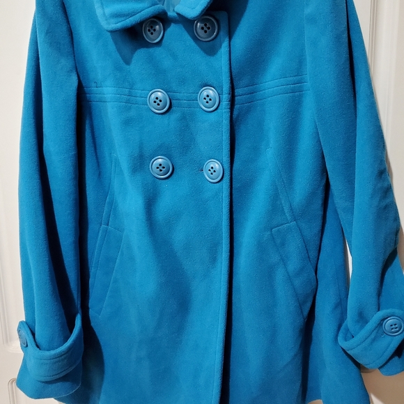 Coat - Picture 2 of 8